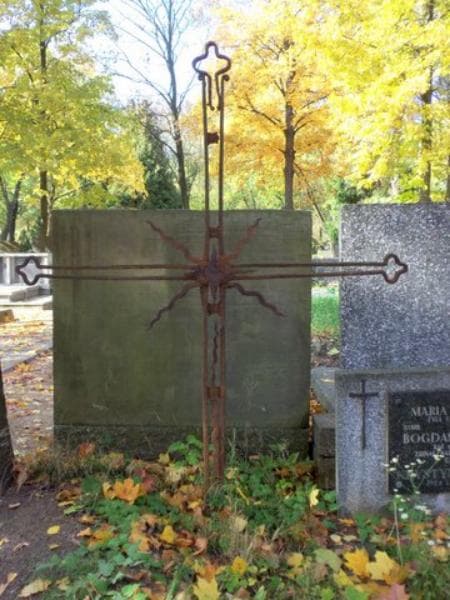 Zdjęcie grobu Anonim (2)
