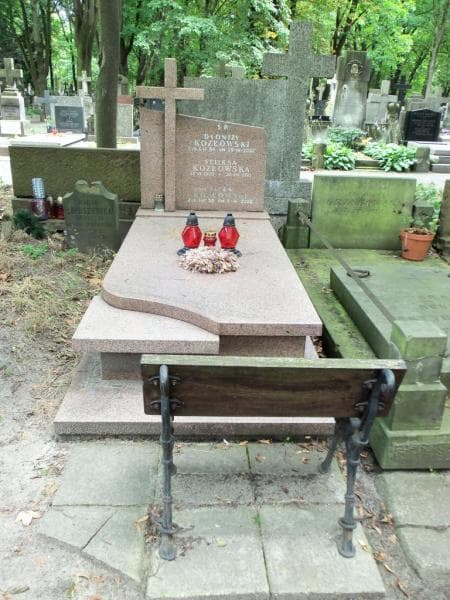Zdjęcie grobu Dyonizy Kozłowski (1)
