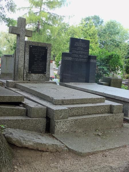 Zdjęcie grobu Bronisława Dąbrowska (1)