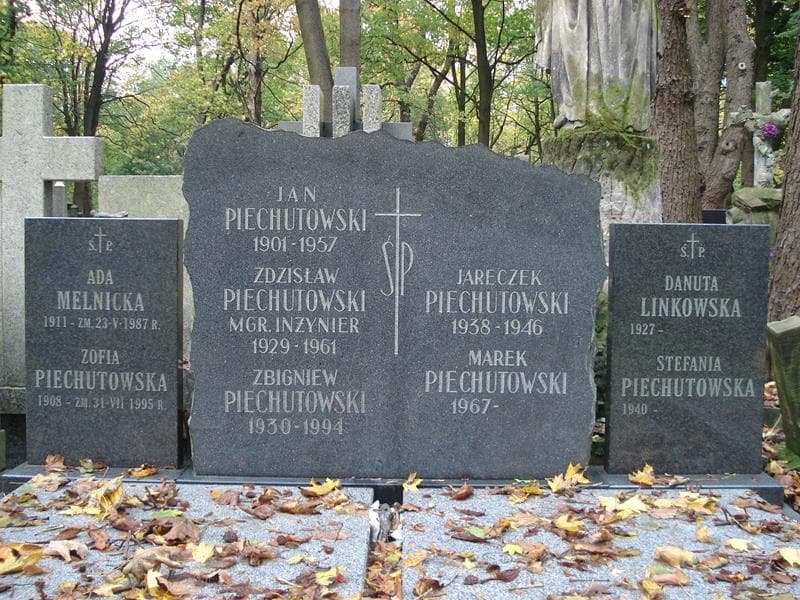 Zdjęcie grobu Zbigniew Piechutowski (2)