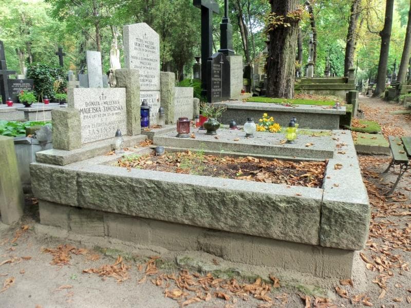 Zdjęcie grobu Leon Walęcki (1)