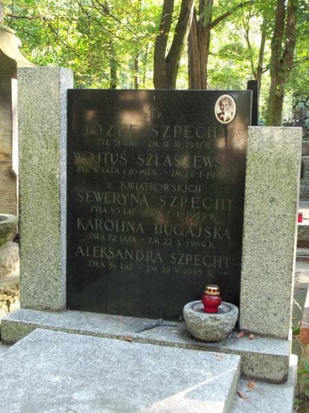 Zdjęcie grobu Karolina Bugajska (2)