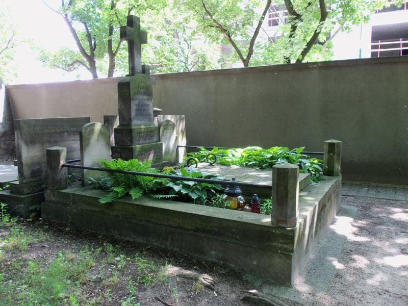 Zdjęcie grobu Karol Jasiński (1)
