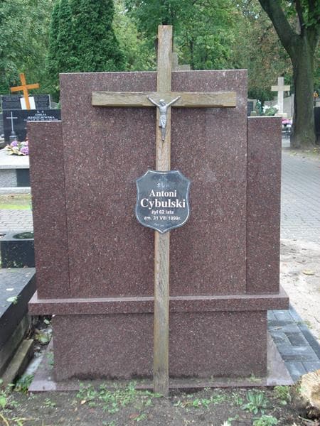 Zdjęcie grobu Antoni Cybulski (2)