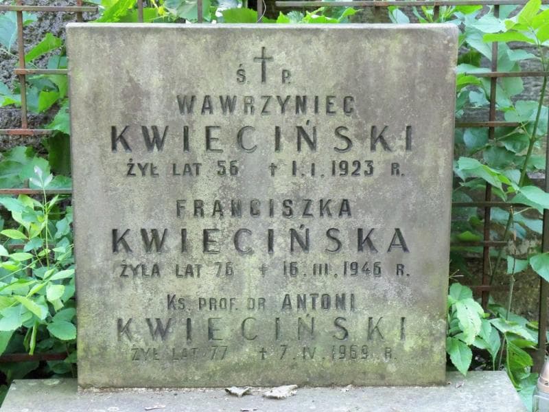 Zdjęcie grobu Wawrzyniec Kwieciński (2)