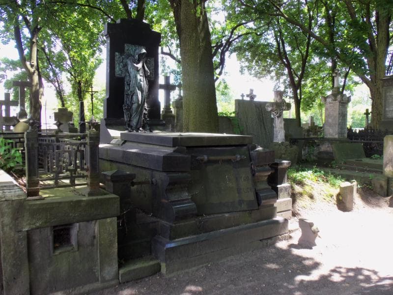Zdjęcie grobu Leon Borzęcki (1)