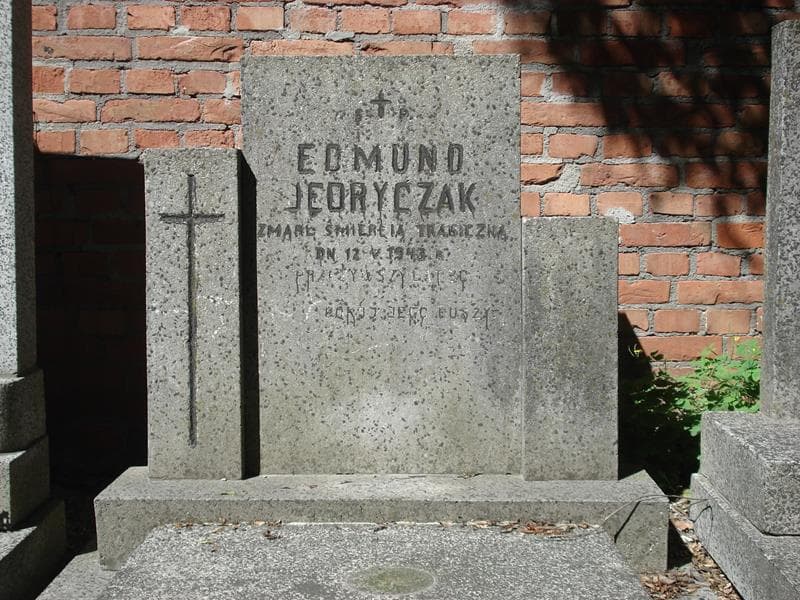 Zdjęcie grobu Edmund Jędryczak (1)
