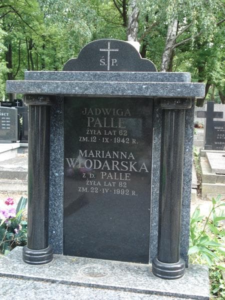 Zdjęcie grobu Marianna Włodarska (2)