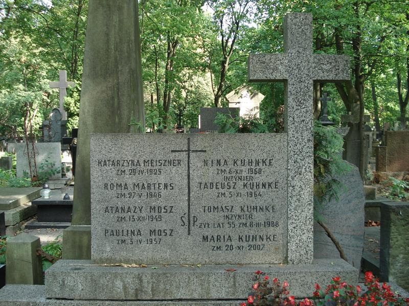 Zdjęcie grobu Nina Kuhnke (2)