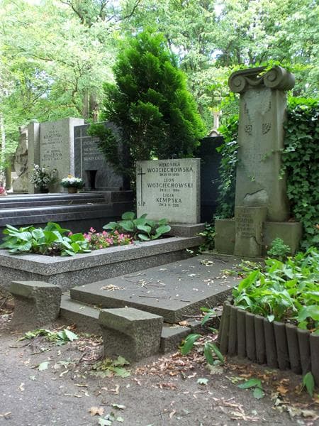 Zdjęcie grobu Augustyna Wyzińska (1)