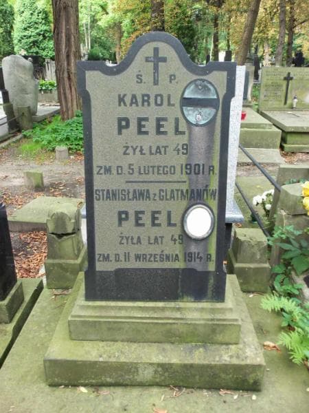 Zdjęcie grobu Stanisława Peel (2)