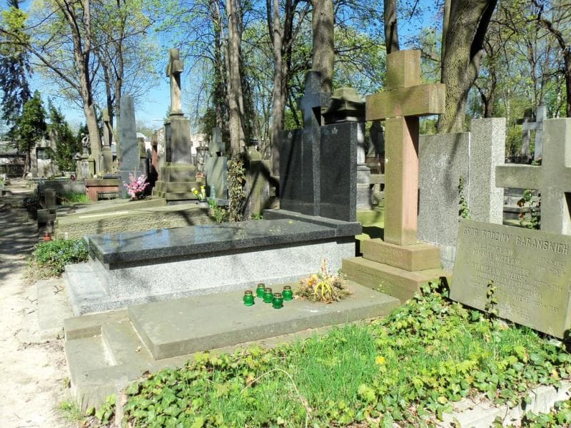 Zdjęcie grobu Erazm Taylor (1)