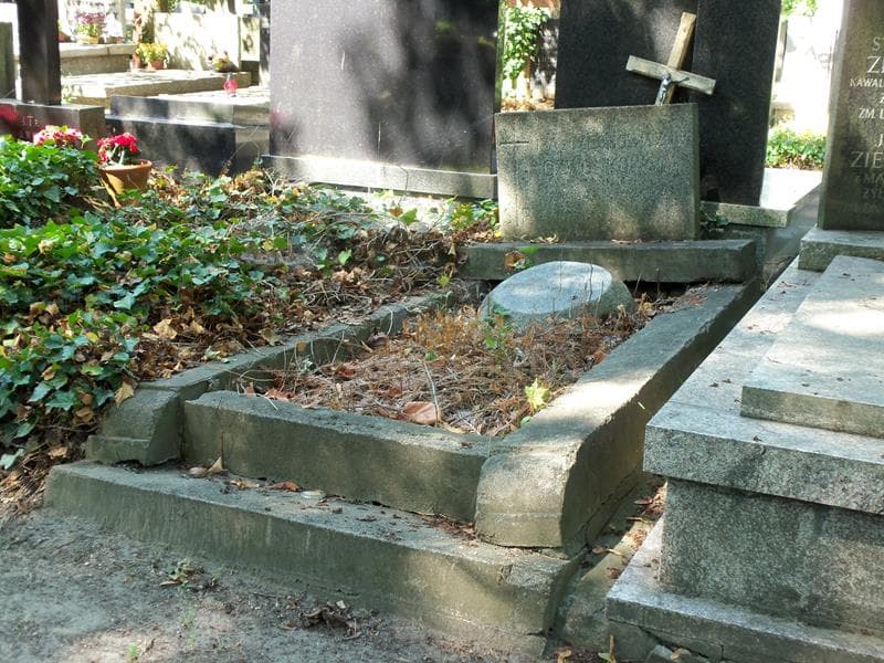 Zdjęcie grobu Iza Dzwonkowska (1)