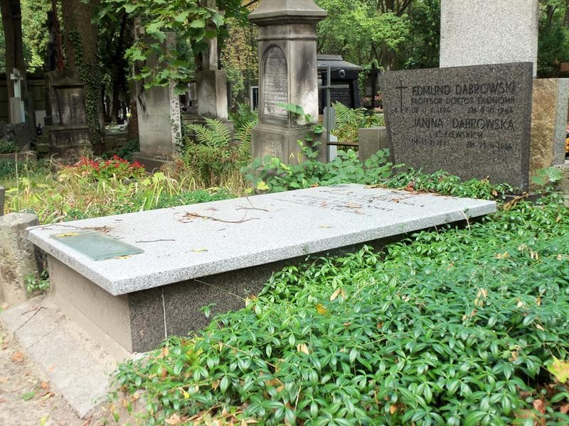 Zdjęcie grobu Halina Urbańska (1)