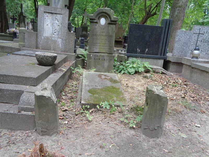 Zdjęcie grobu Jan Jarnutowski (1)