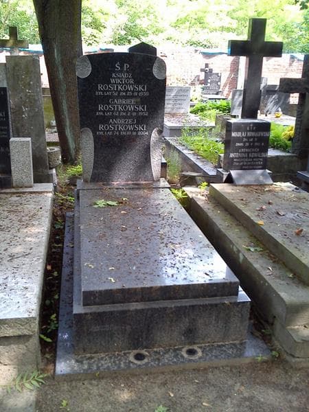 Zdjęcie grobu Gabriel Rostkowski (1)