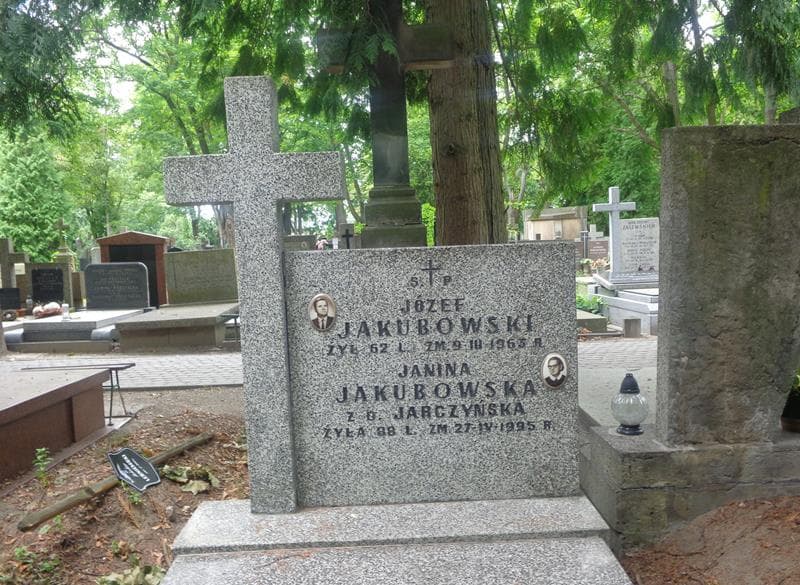 Zdjęcie grobu Józef Jakubowski (2)
