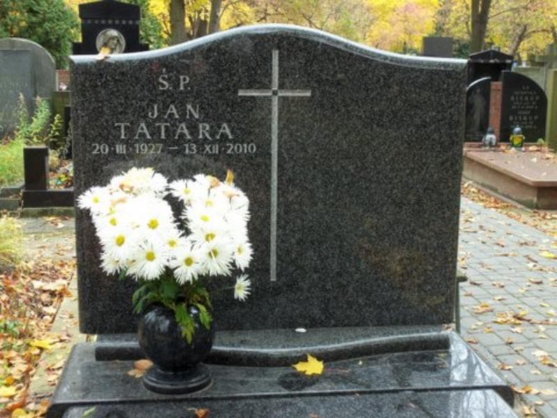 Zdjęcie grobu Jan Tatara (2)