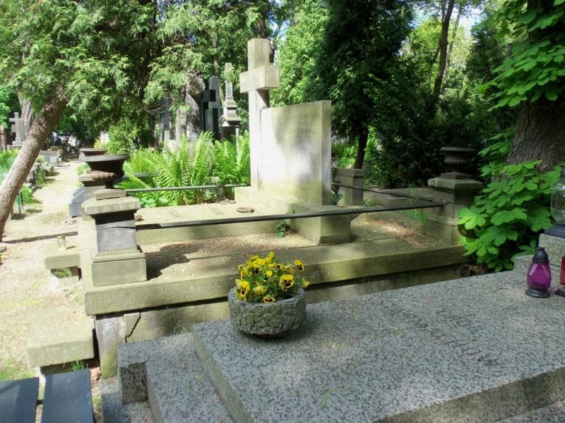 Zdjęcie grobu Stanisław Popiel (1)