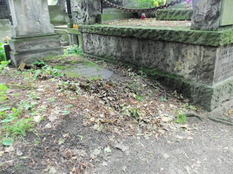 Zdjęcie grobu Tomasz Słowikowski (1)