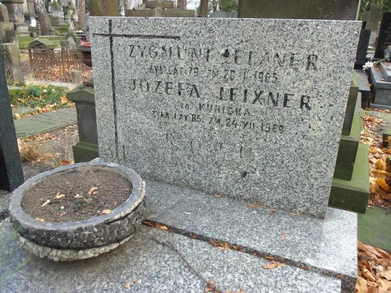 Zdjęcie grobu Józefa Leixner (2)