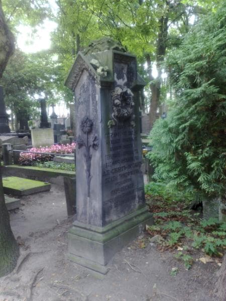 Zdjęcie grobu Domicella Ludwika De-Saint-Laurent (1)