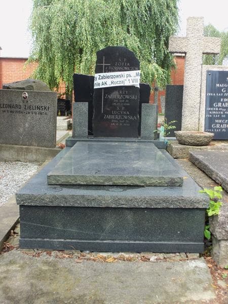 Zdjęcie grobu: Jerzy Zabierzowski