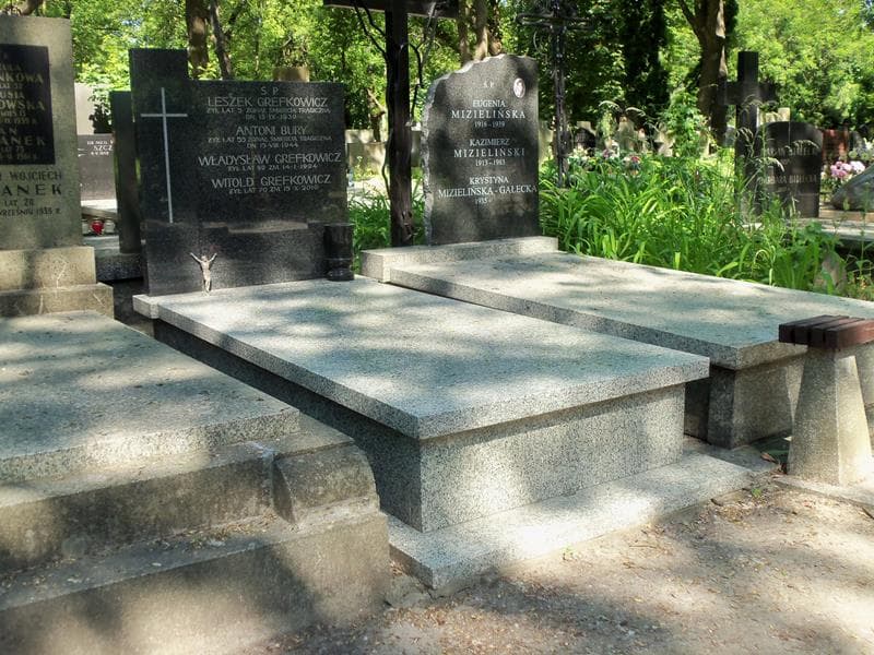 Zdjęcie grobu Antoni Bury (1)