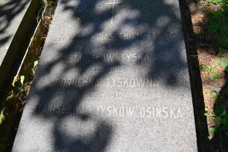 Zdjęcie grobu Leokadja Tyska (2)