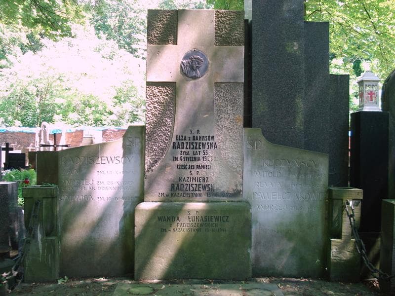 Zdjęcie grobu Witold Kuczyński (2)
