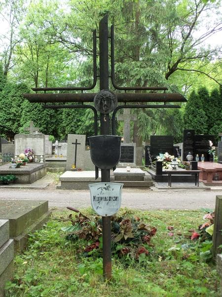 Zdjęcie grobu Andrzejek Niewiarowski (2)