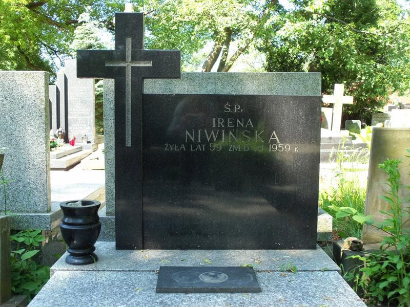 Zdjęcie grobu Irena Niwińska (2)