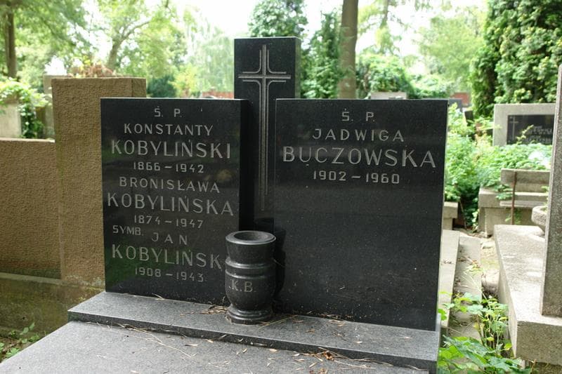 Zdjęcie grobu Bronisława Kobylińska (2)