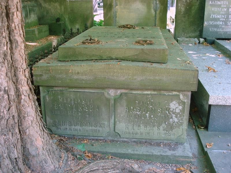 Zdjęcie grobu Jan Butyński (2)