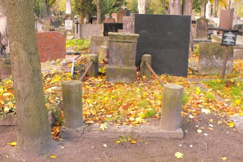 Zdjęcie grobu: Feliks Kurowiecki