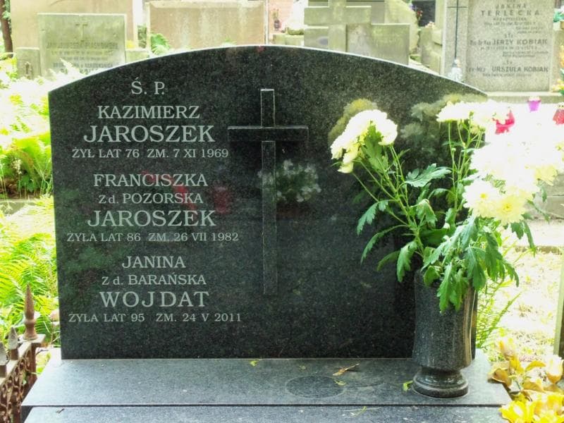 Zdjęcie grobu Franciszka Jaroszek (2)