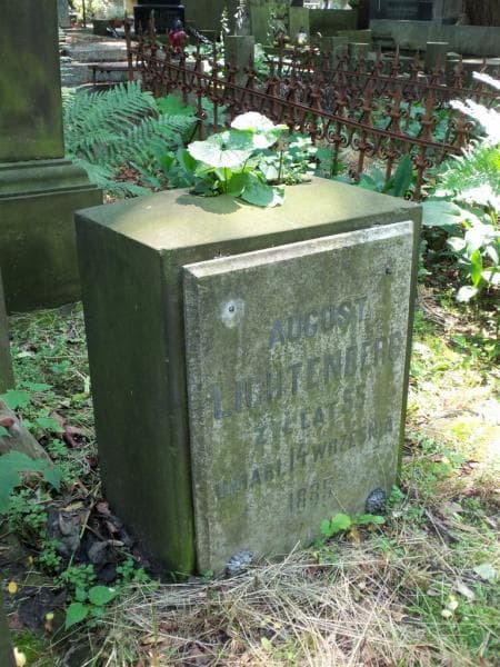 Zdjęcie grobu August Lichtenberg (2)