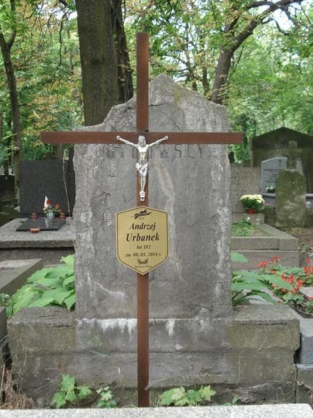 Zdjęcie grobu Andrzej Urbanek (2)