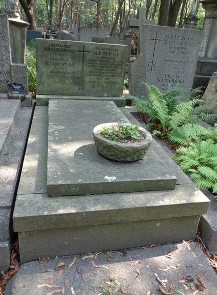 Zdjęcie grobu Bogumiła Królikowska (1)