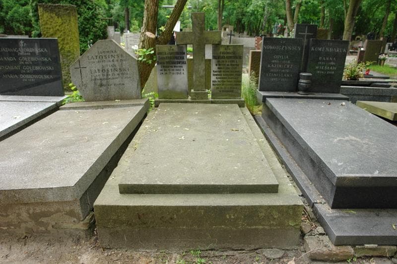 Zdjęcie grobu Eugeniusz Trzaska-Konopacki (1)
