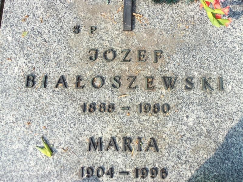 Zdjęcie grobu Józef Białoszewski (2)