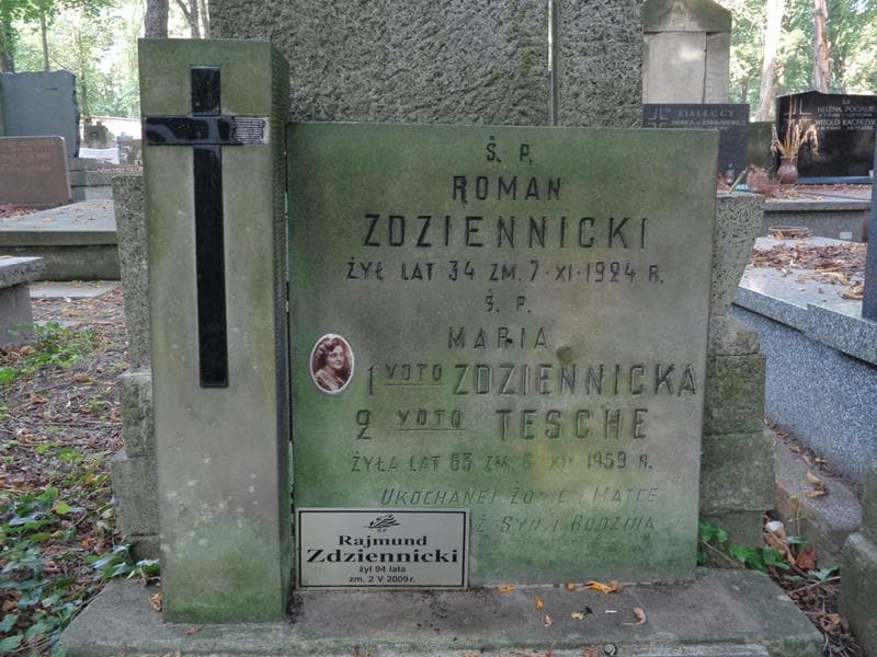 Zdjęcie grobu Maria Tesche (2)
