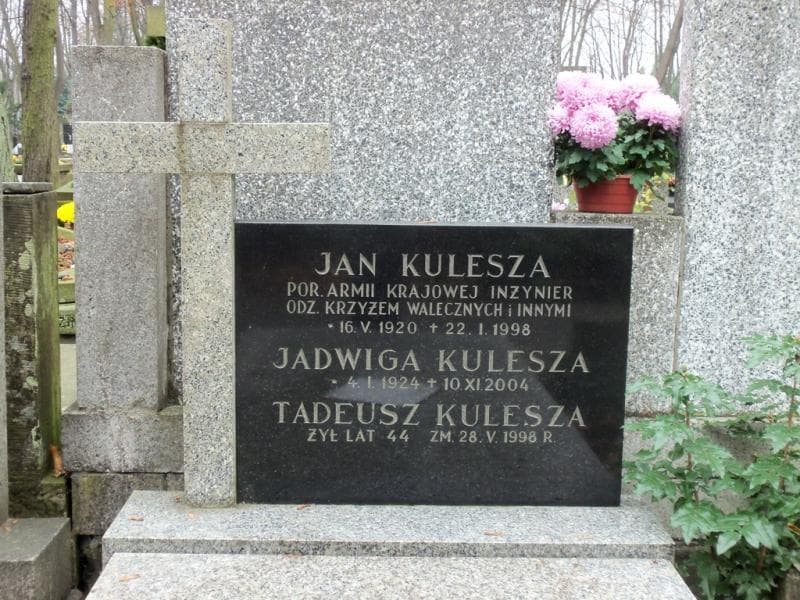Zdjęcie grobu Jan Kulesza (2)