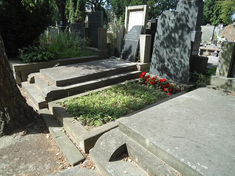 Zdjęcie grobu Jarosław Czechowski (1)