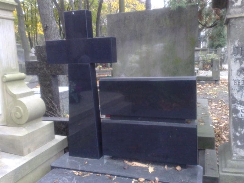 Zdjęcie grobu Anonim (1)