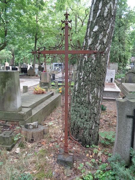 Zdjęcie grobu Anonim (2)