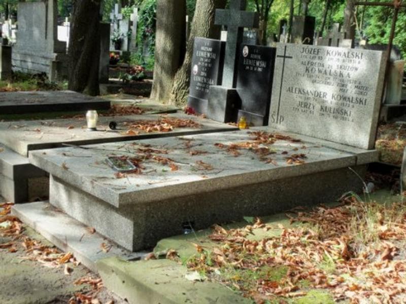 Zdjęcie grobu Jerzy Kuliński (1)