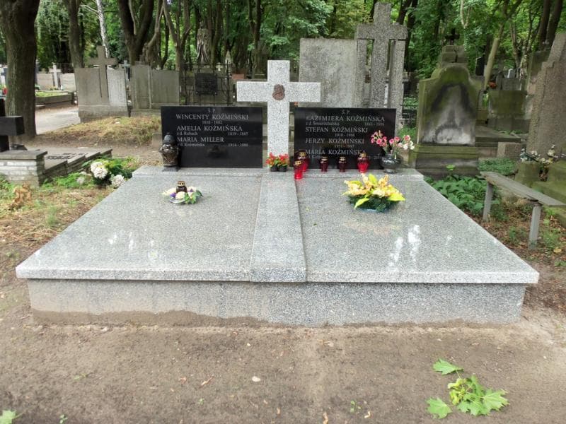 Zdjęcie grobu Jerzy Koźmiński (1)