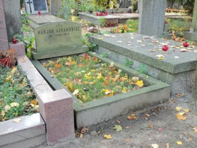 Zdjęcie grobu Marjan Abramowicz (1)