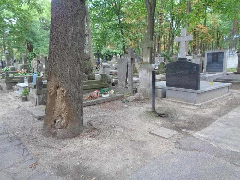 Zdjęcie grobu Ujęcie Wody (2)